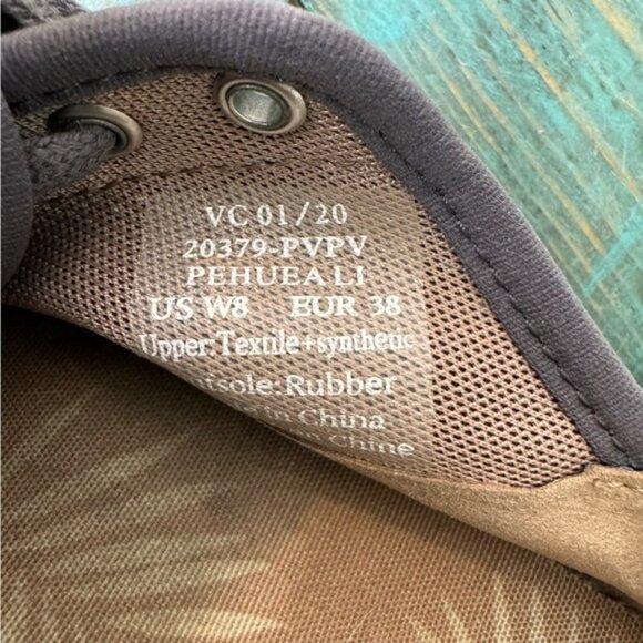 OluKai Pehuea Li Convertible Sneaker Size 8 - Picture 12 of 12